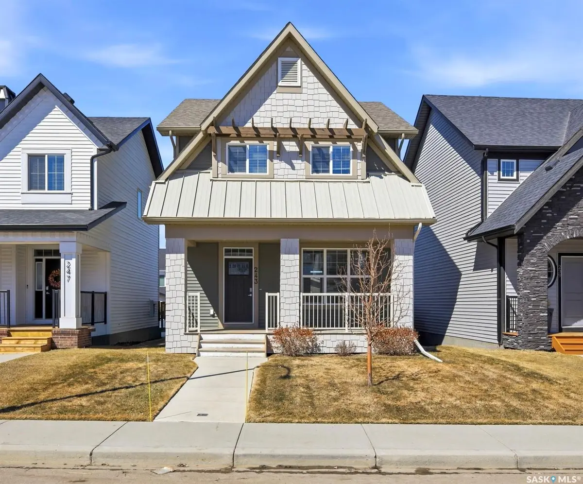 243 Newton LINK, Saskatoon, SK S7V 0M8