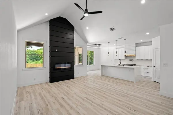 1017 Cedarcrest Drive, Mesquite, TX 75149