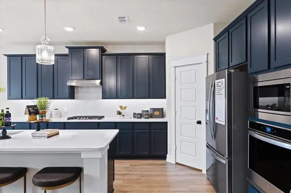 1412 Elle Lane, Aubrey, TX 76227