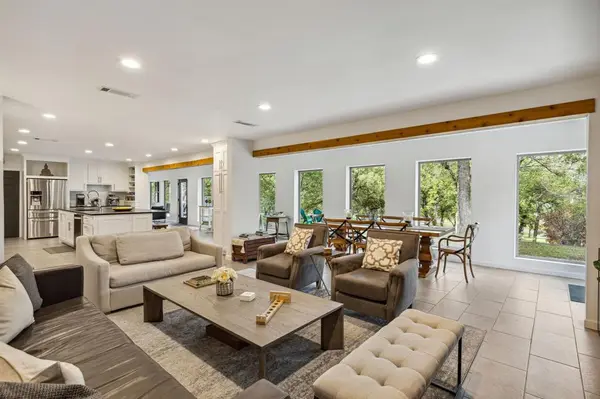 7342 Briar Road, Azle, TX 76020