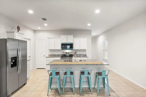 105 Greengate Drive, Boyd, TX 76023