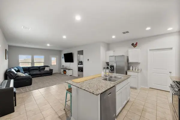 105 Greengate Drive, Boyd, TX 76023