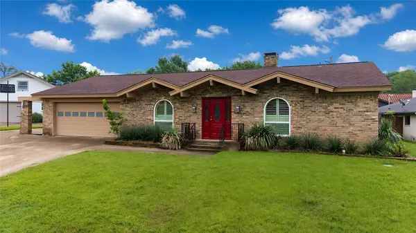 6316 Tosca Drive, Haltom City, TX 76180