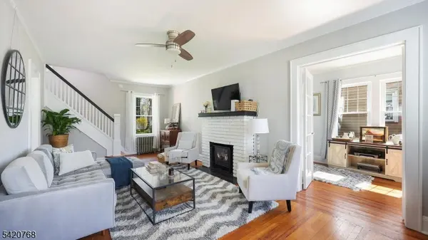 24 Greaves Pl, Cranford Twp., NJ 07016