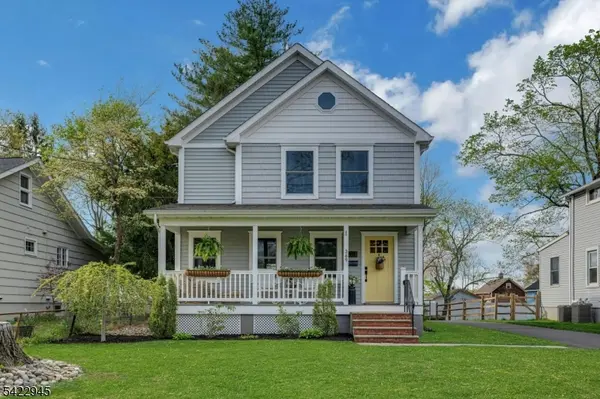 369 Chestnut St, Long Hill Twp., NJ 07980