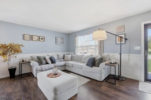 27 Lambert St, Washington Boro, NJ 07882