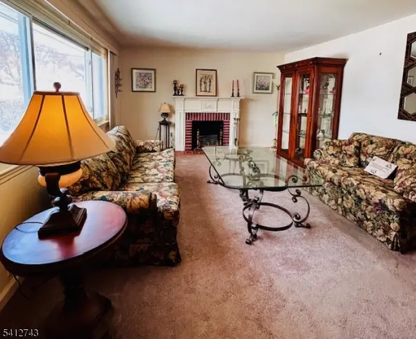 3 Glenview Dr, West Orange Twp., NJ 07052