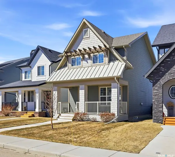 243 Newton LINK, Saskatoon, SK S7V 0M8