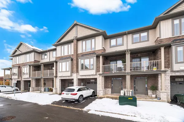 19 Picardy DR #61, Hamilton, ON L8J 2T7