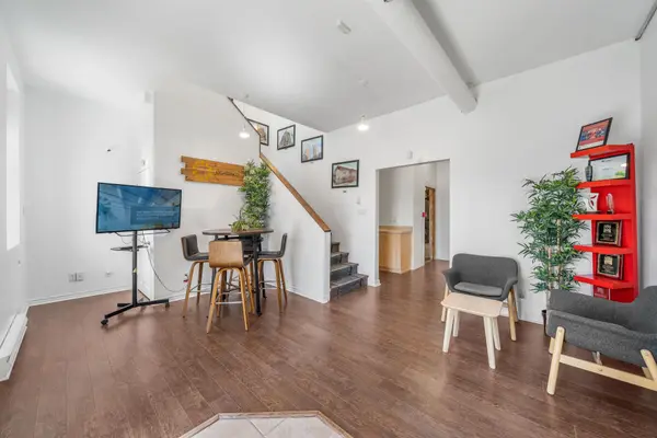 1235 Newmarket ST #6, Alta Vista And Area, ON K1B 5N6