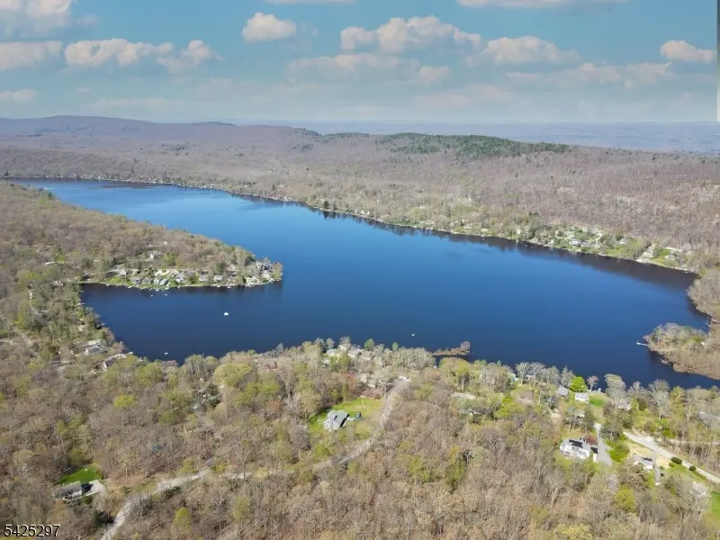 56 Plumer Rd, Frankford Twp., NJ 07826