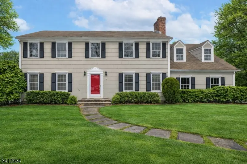 15 Alison Ct, New Providence Boro, NJ 07974