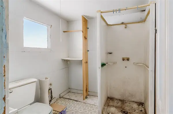 713 E College Street, Terrell, TX 75160