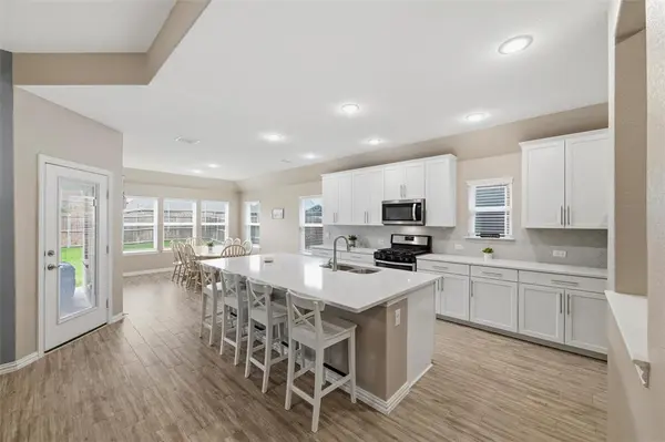 1005 Sweeping Butte Drive, Fort Worth, TX 76052