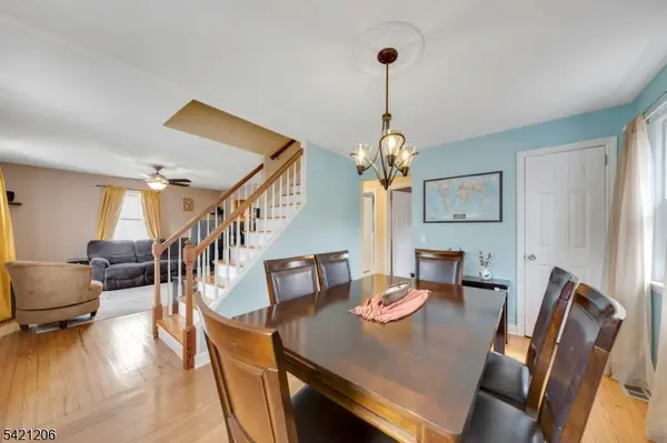 16 Morse Lake Rd, Bloomingdale Boro, NJ 07403