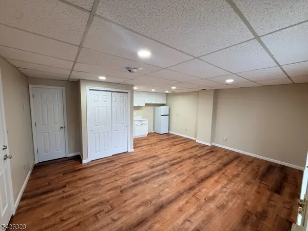 30 Greenwood Lake Tpke, Ringwood Boro, NJ 07456