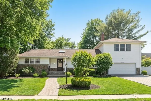 755 Neill Ct, Oradell Boro, NJ 07649