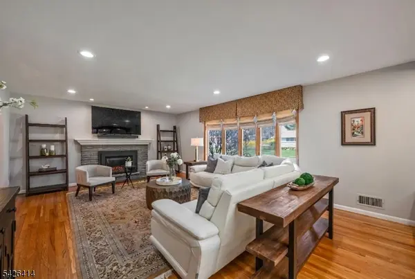 755 Neill Ct, Oradell Boro, NJ 07649