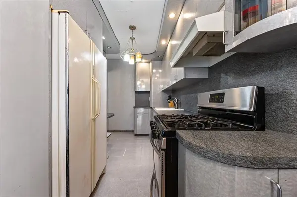 444 Neptune AVE #5E, Brooklyn, NY 11224