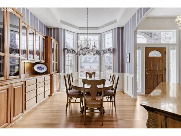 2357 SW LINNEMAN DR, Gresham, OR 97080