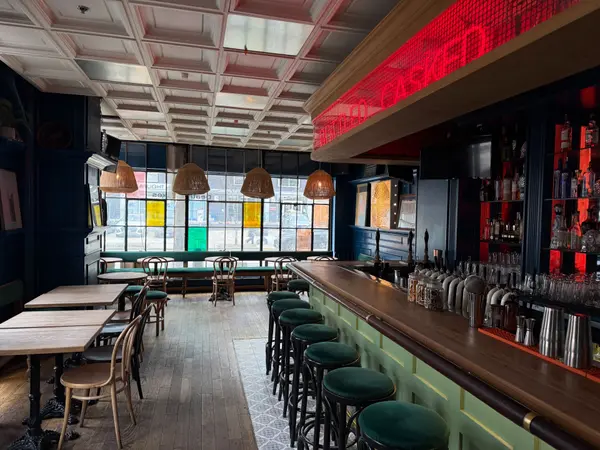 1154 Queen ST W, Toronto C01, ON M6J 1J5