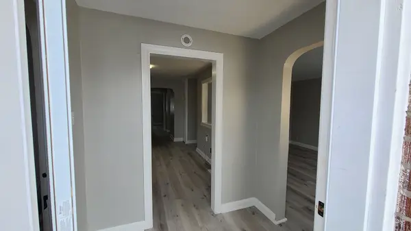 201 Celina ST #Upper, Oshawa, ON L1H 4N7