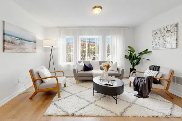 1299 Glenanna RD #10, Pickering, ON L1V 0C9