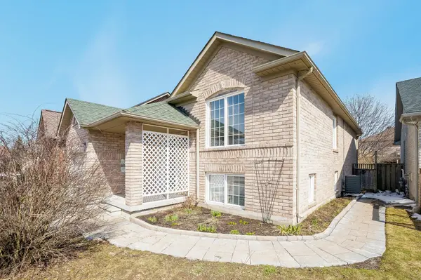 100 Brighton RD, Barrie, ON L4M 6S3