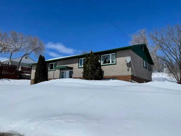 121 Elm AVE, Temiskaming Shores, ON P0J 1P0