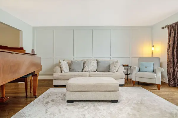 3099 Hickling CT, Mississauga, ON L5N 4X9