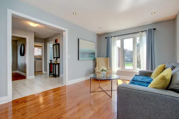 3 Nymark PL, Brampton, ON L6S 5T5