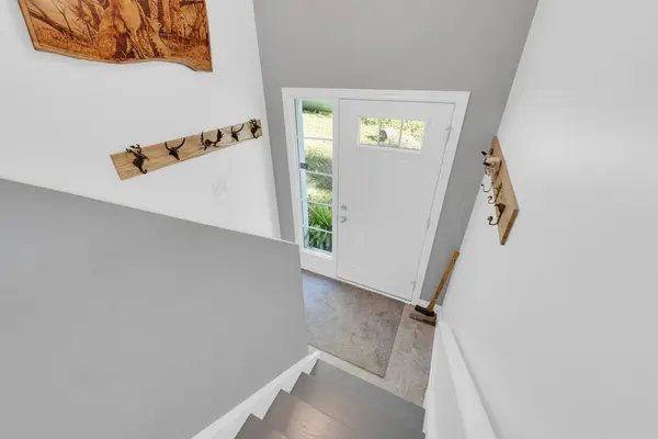 1018C Leisure LN, Frontenac, ON K0H 1K0