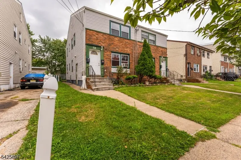 718-722 Thomas St, Elizabeth City, NJ 07202