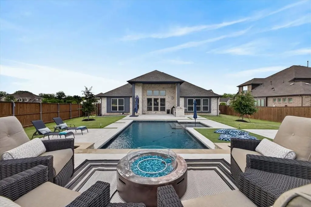 11900 Tanager Lane, Cross Roads, TX 76227