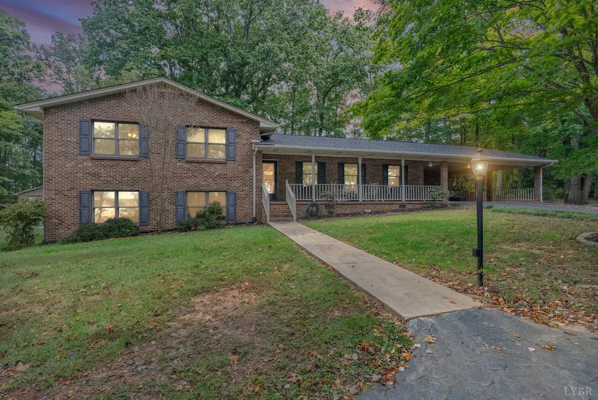 1773 Barker Rd, Ringgold, VA 24586