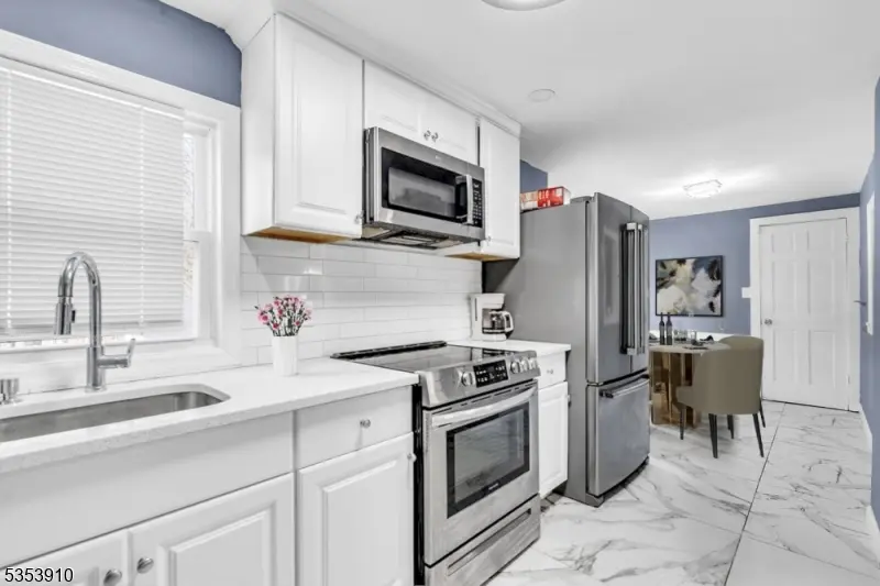 40 Main St, Glen Gardner Boro, NJ 08826