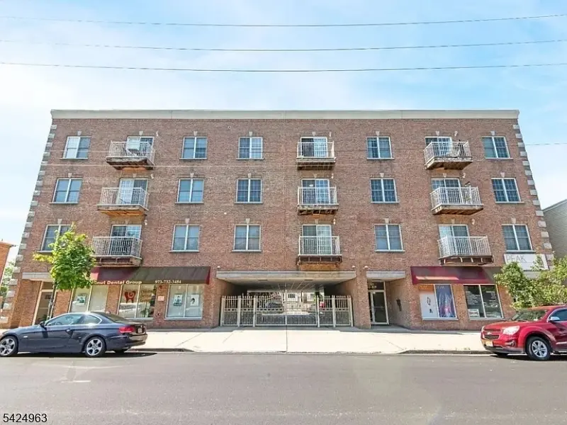 411-419 Chestnut St #3B, Newark City, NJ 07105