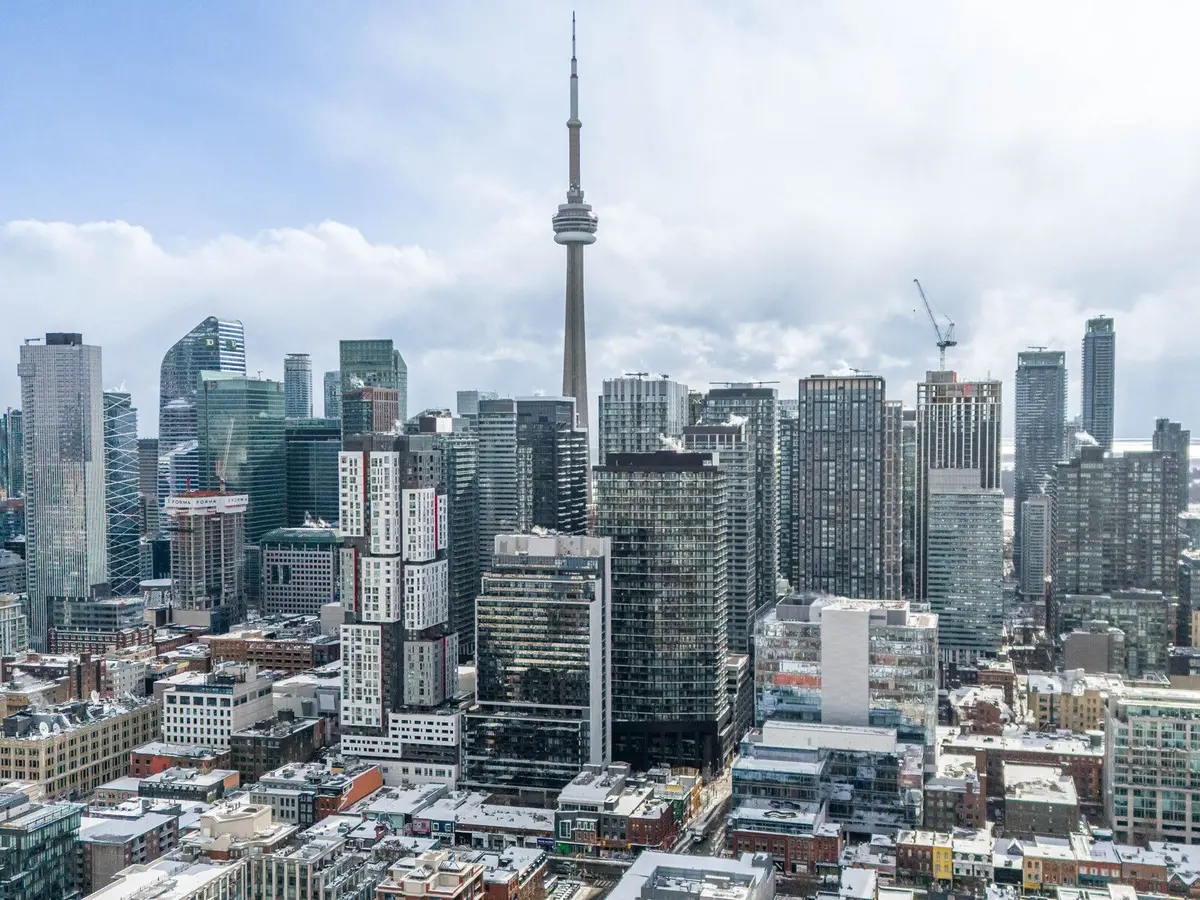 125 Peter ST #2308, Toronto C01, ON M5V 0M2