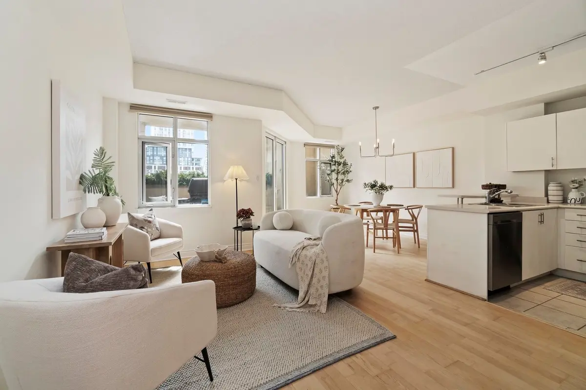 550 Front ST W #207, Toronto C01, ON M5V 3N5