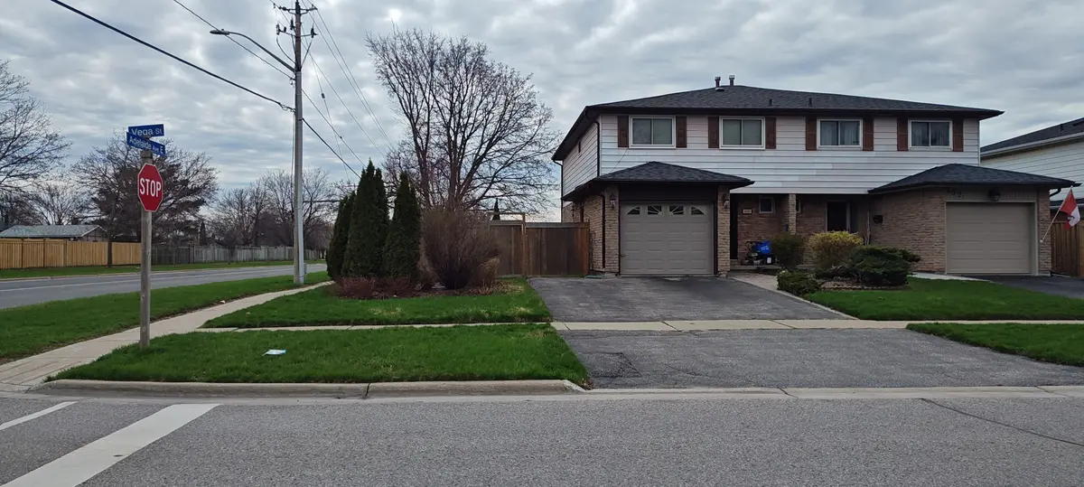 400 Vega ST, Oshawa, ON L1K 1E6