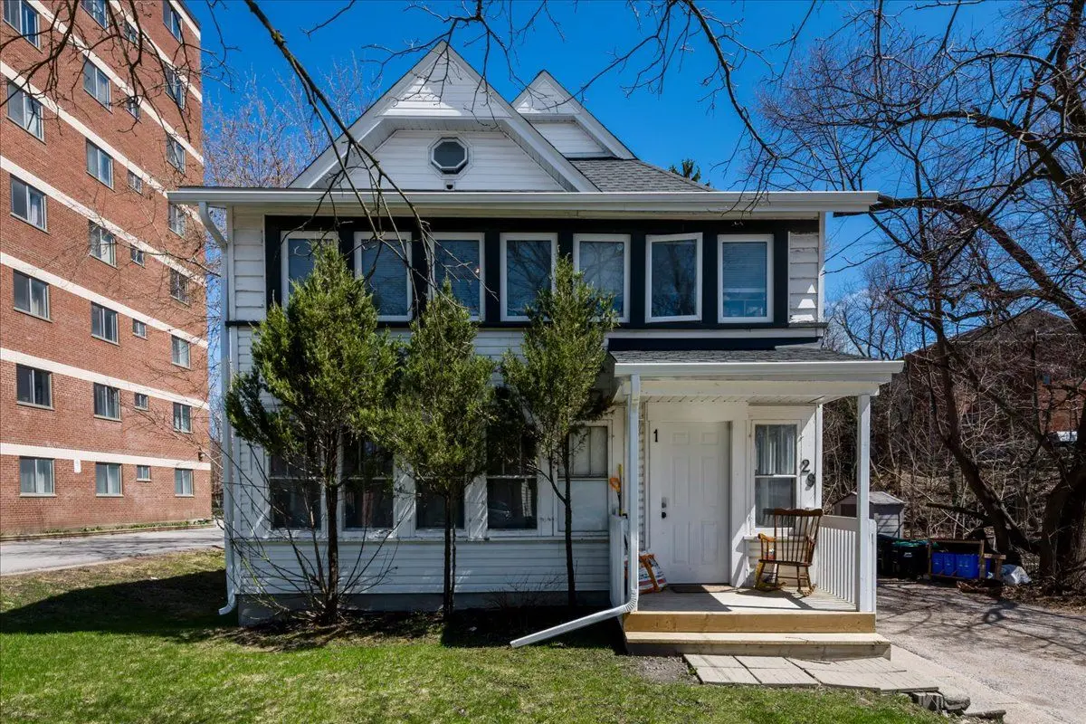 29 Peel ST, Barrie, ON L4M 3K9