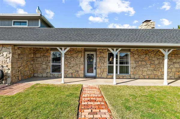 413 Meadowview Road, Weatherford, TX 76087