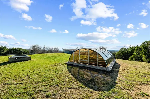 413 Meadowview Road, Weatherford, TX 76087