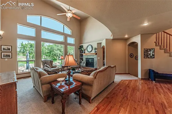 1630 Oakmont DR, Colorado Springs, CO 80921