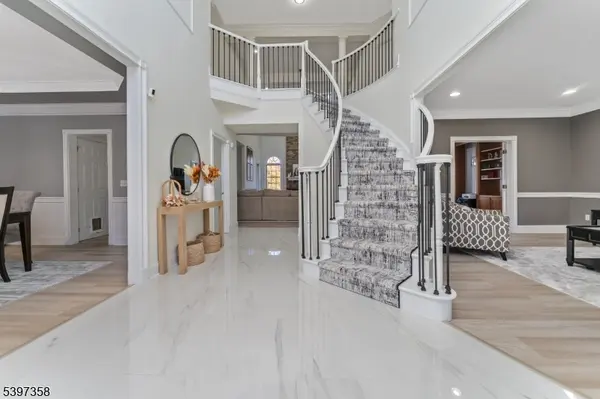 16 Perry Rd, Clinton Twp., NJ 08801