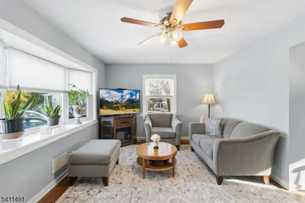 21-10 Carlisle Pl, Fair Lawn Boro, NJ 07410