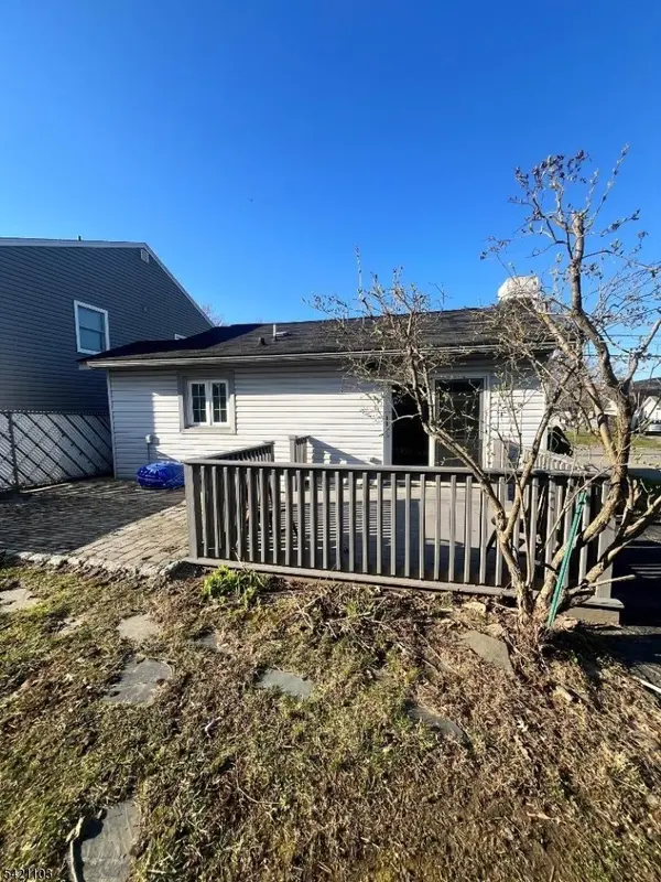 145 Hiawatha Blvd, Parsippany-troy Hills Twp., NJ 07034