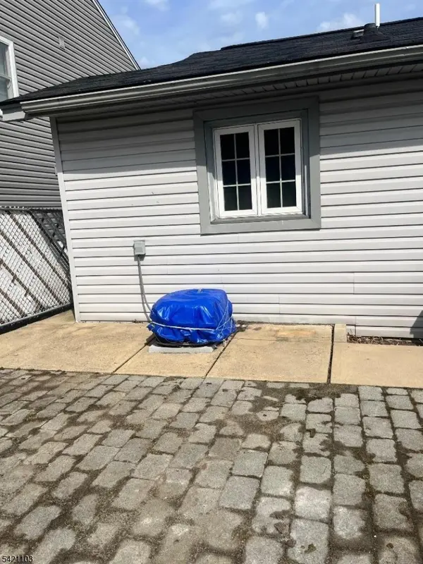 145 Hiawatha Blvd, Parsippany-troy Hills Twp., NJ 07034