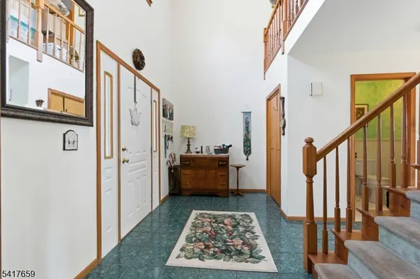 5 Lee Pl, Bridgewater Twp., NJ 08807