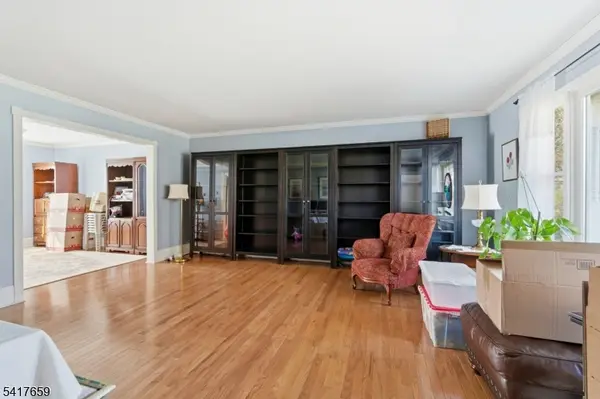 5 Lee Pl, Bridgewater Twp., NJ 08807